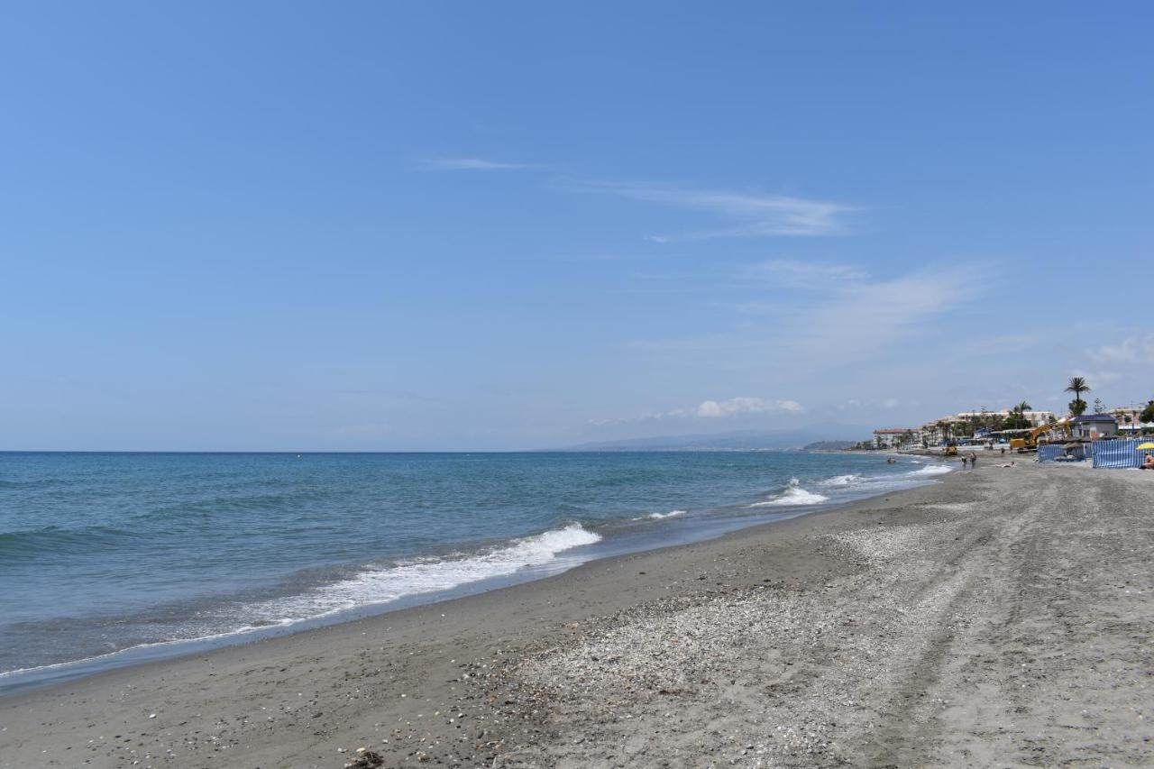 Fantastic Studio - Beachfront Torrox Exterior foto